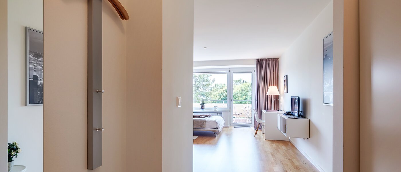 Dachgeschosswohnung München Solln 01 Flur/Gang 8282