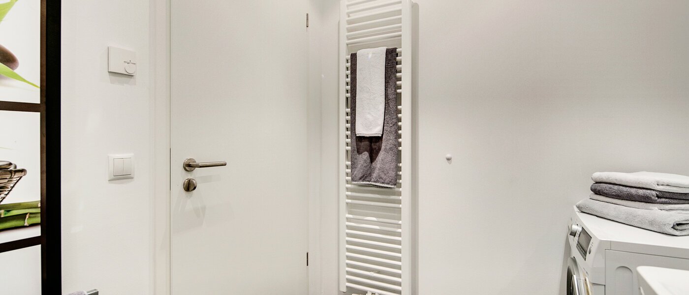 Wohnung München Bogenhausen 03 Badezimmer 8290