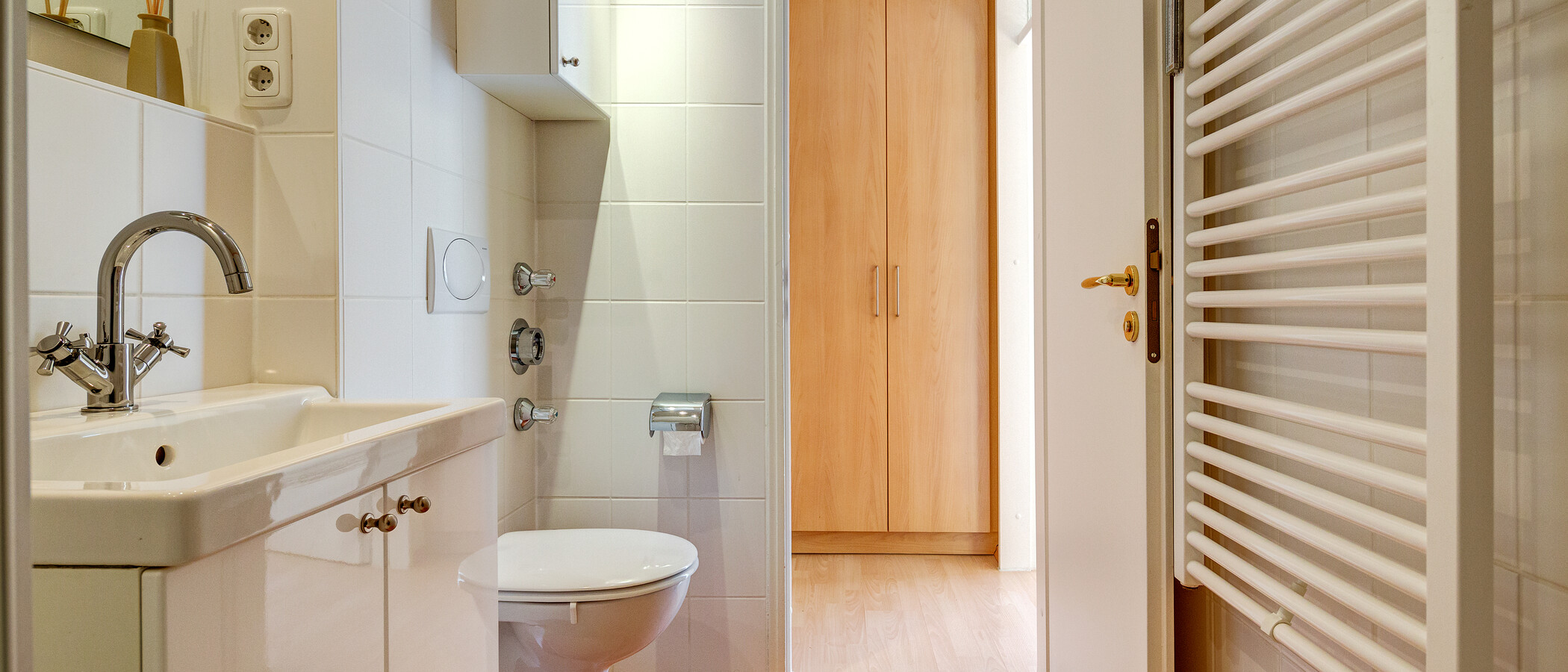 Wohnung München Solln 02 Badezimmer 830