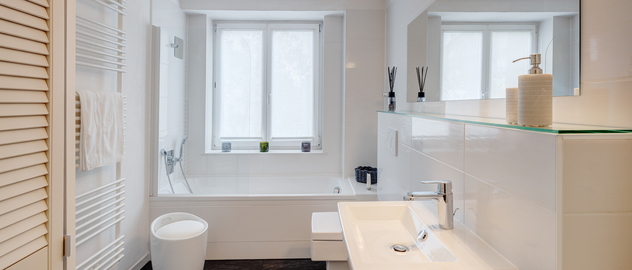 Wohnung München Maxvorstadt - Rund um den Josephsplatz 01 Badezimmer 8302