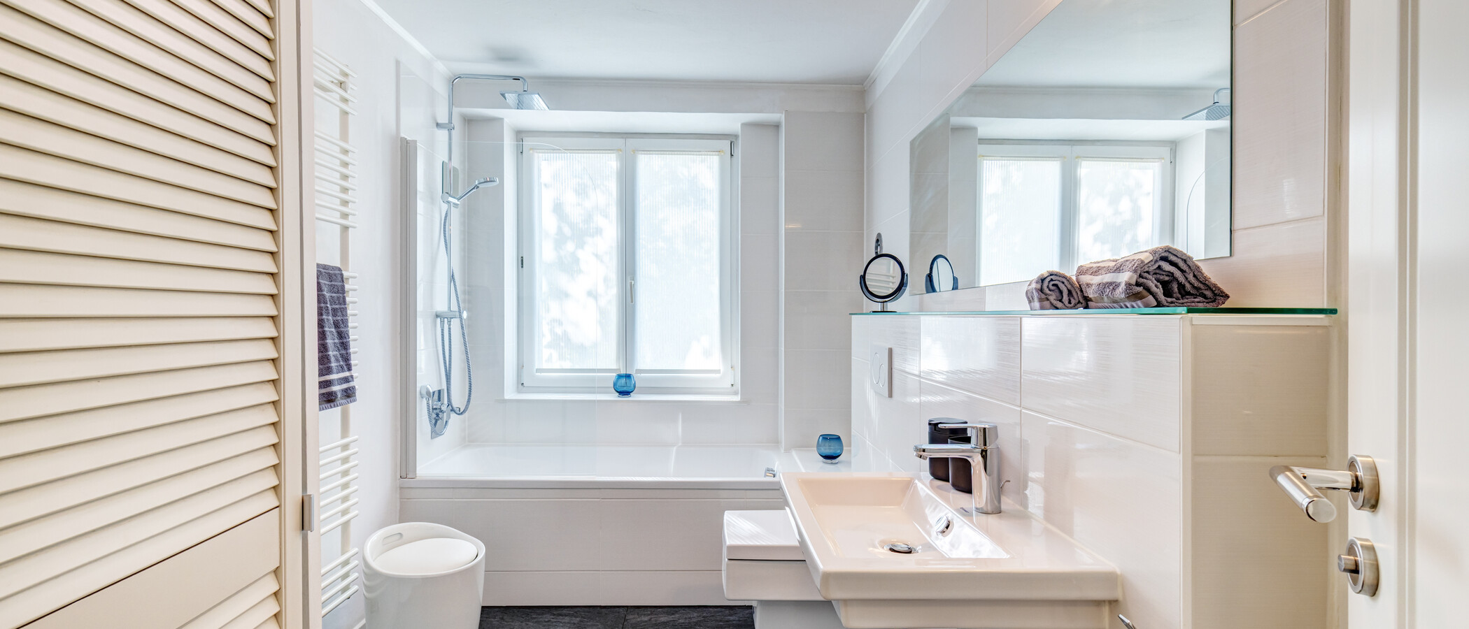 Wohnung München Maxvorstadt - Rund um den Josephsplatz 01 Badezimmer 8302
