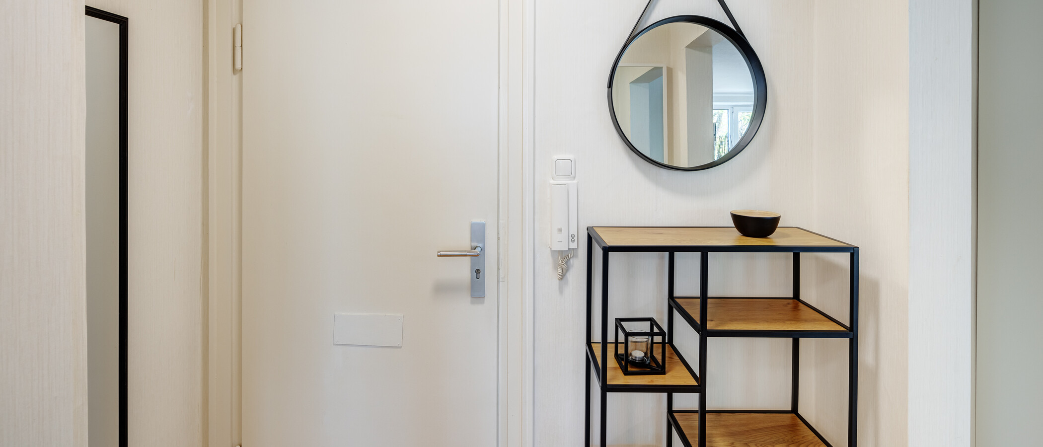 Wohnung München Maxvorstadt - Rund um den Josephsplatz 02 Flur/Gang 8302