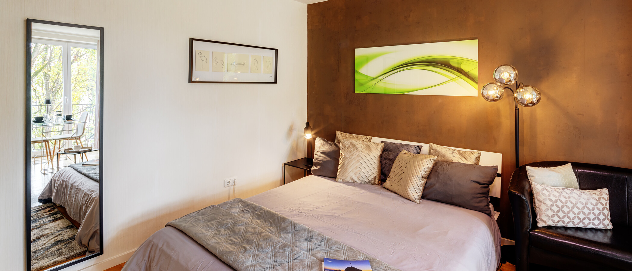 Wohnung München Maxvorstadt - Rund um den Josephsplatz 01 Schlafbereich 8302