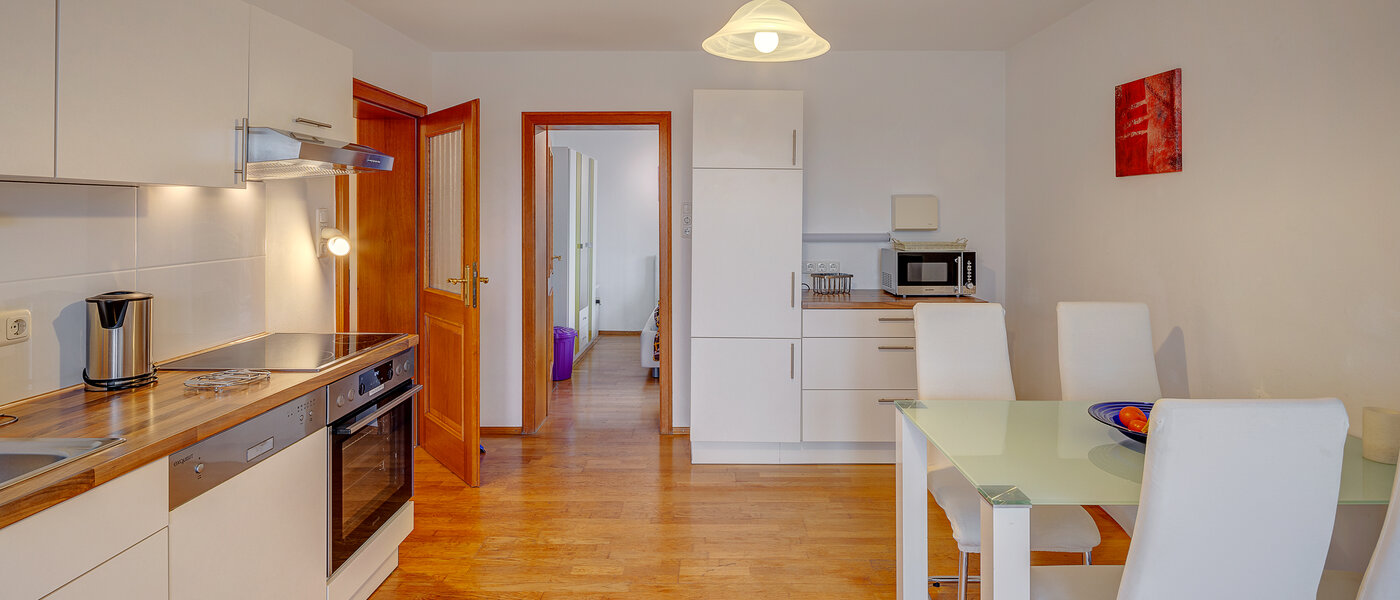 Wohnung München Bogenhausen 01 Küche 8368