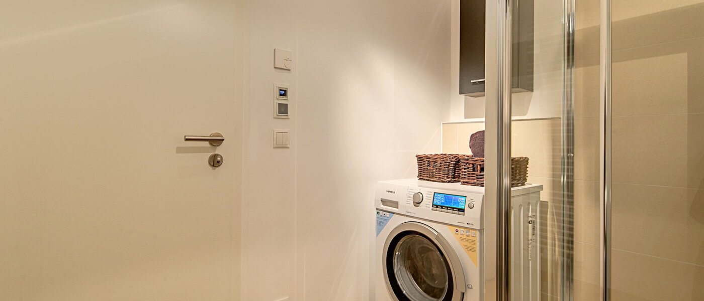 Wohnung München Bogenhausen 02 Badezimmer 8432