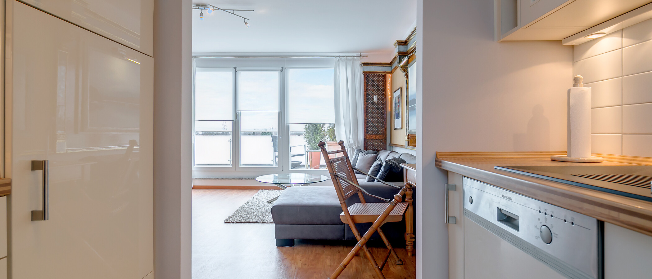 Dachterrassenwohnung München Bogenhausen 04 Küche 8467