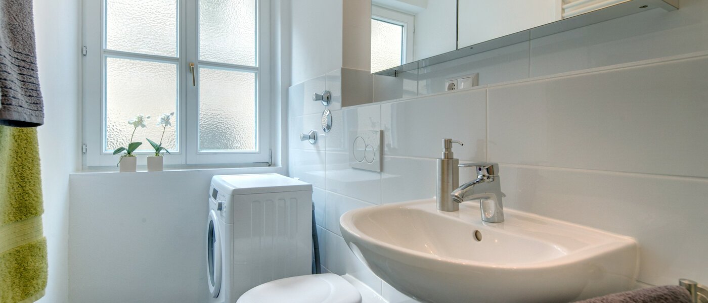 Wohnung München Maxvorstadt - Universitätsviertel 02 Badezimmer 8499