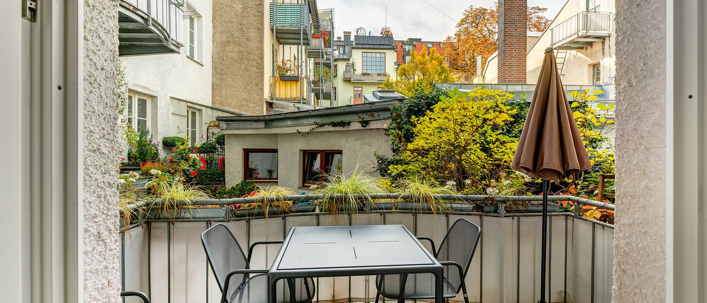 Wohnung München Maxvorstadt - Universitätsviertel 01 Balkon 8558