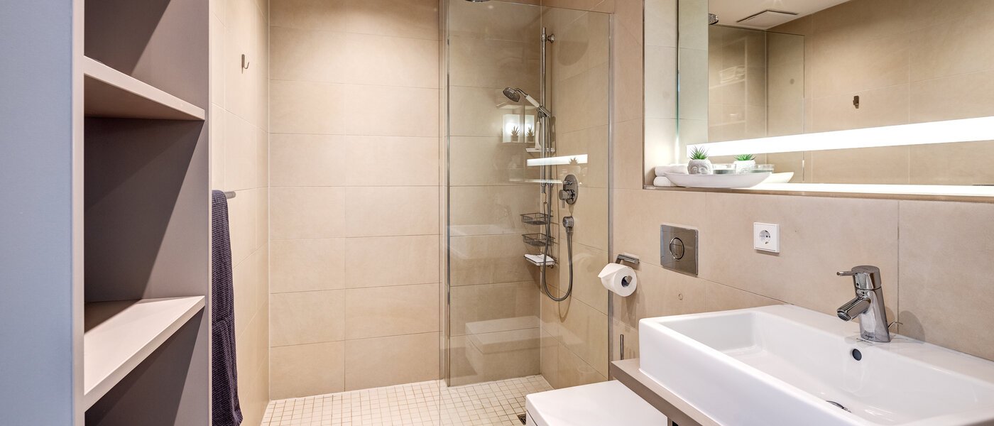 Wohnung München Bogenhausen 01 Badezimmer 8577