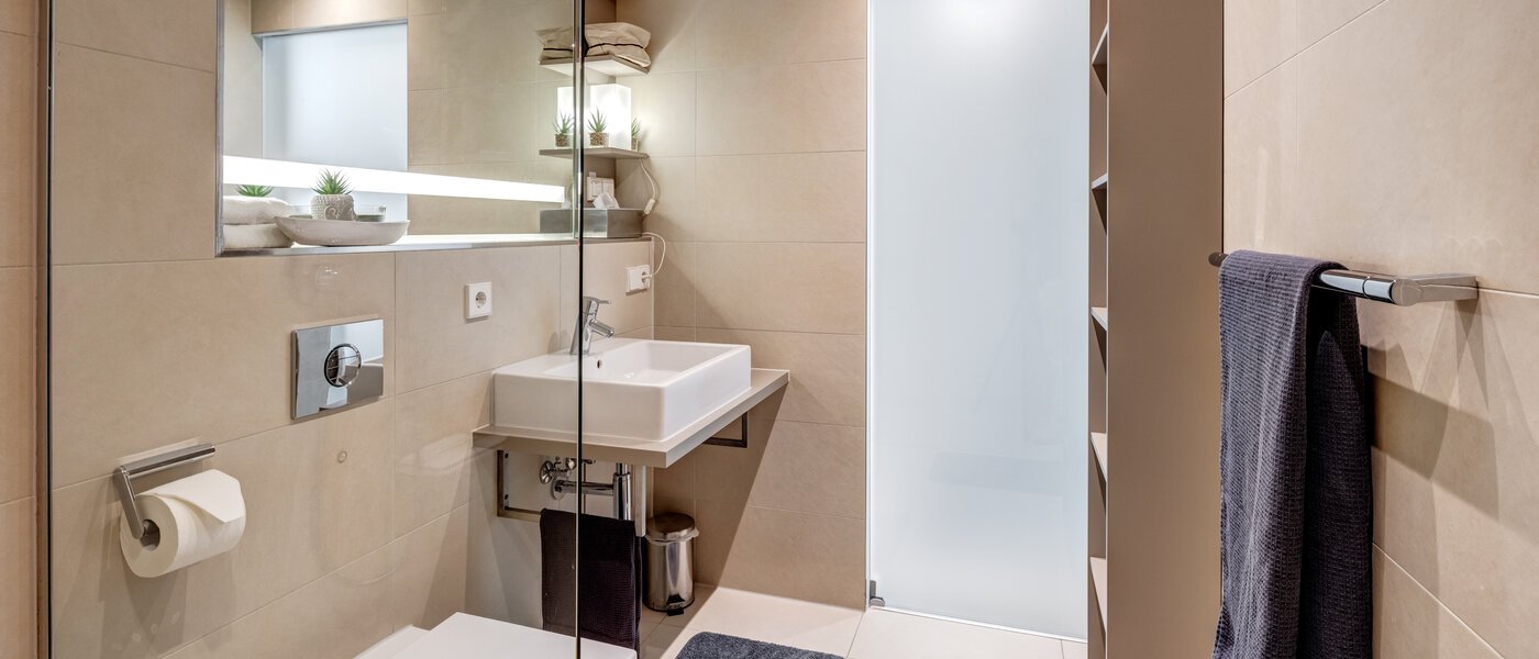 Wohnung München Bogenhausen 03 Badezimmer 8577