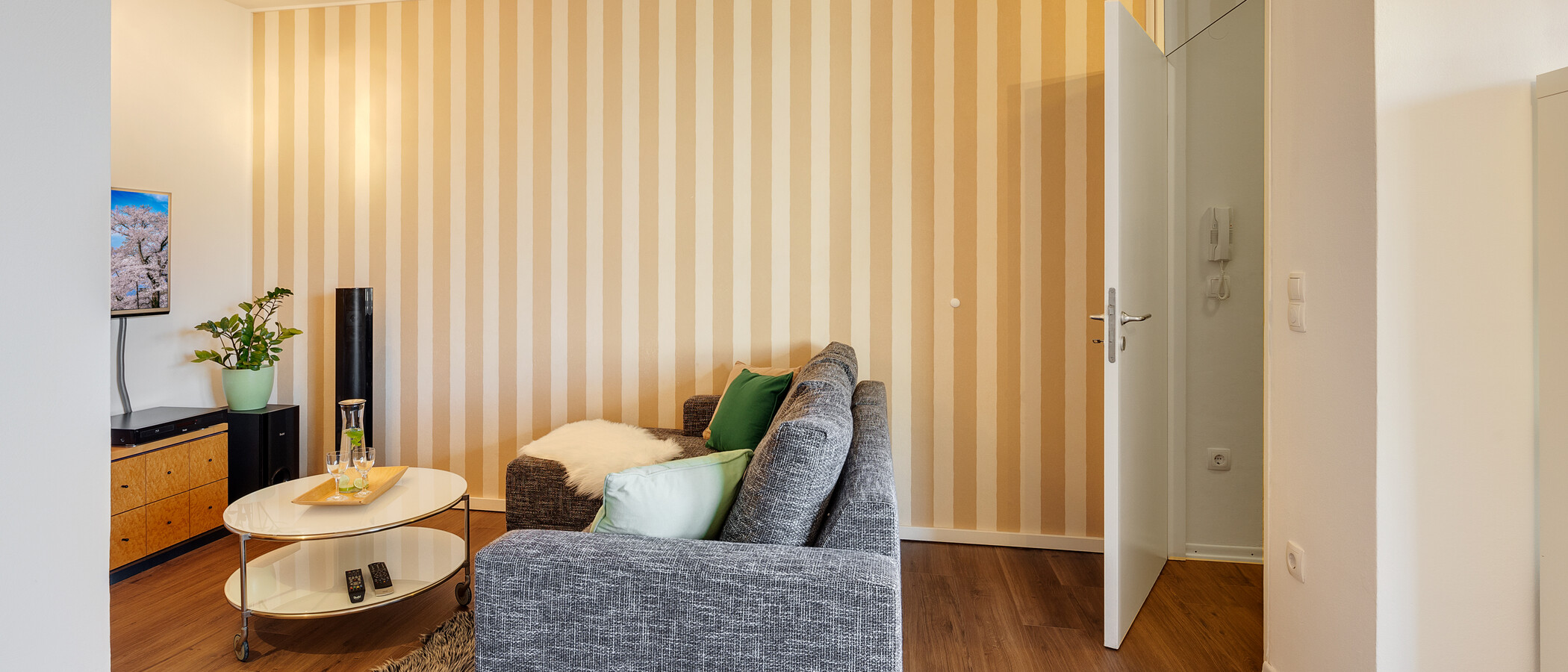 Wohnung München Schwabing-West (rund um den Bonner Platz) 04 Wohnbereich 8590
