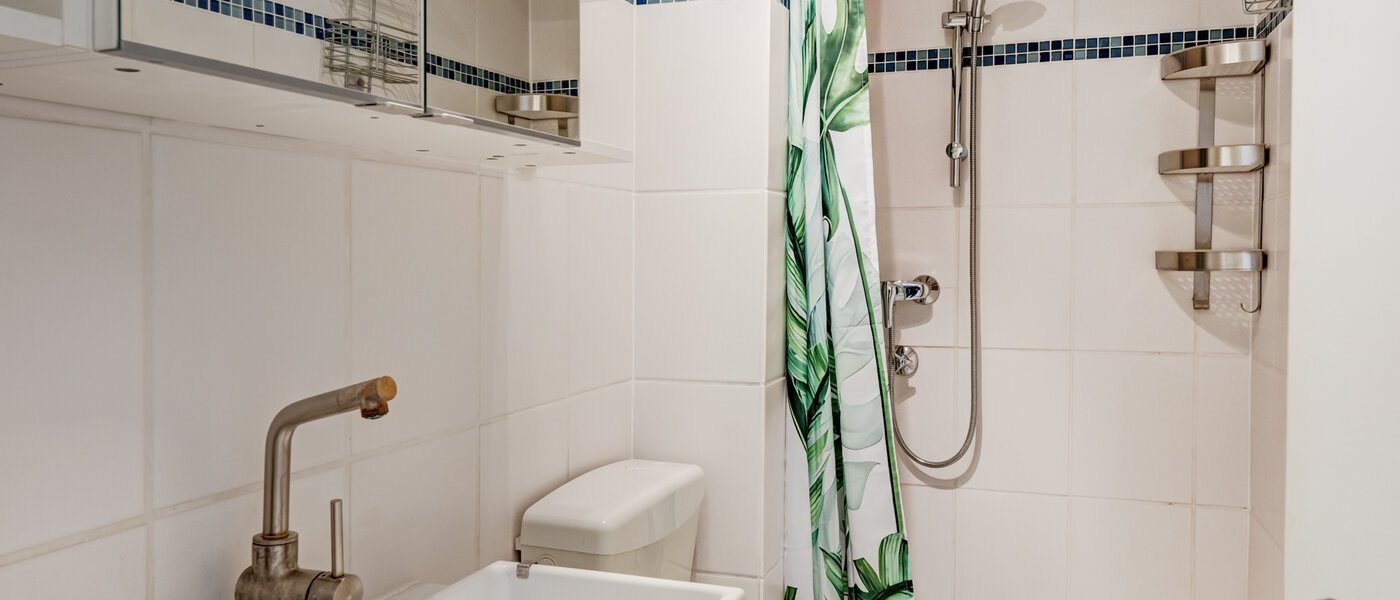 Apartment München Au-Haidhausen 01 Badezimmer 860