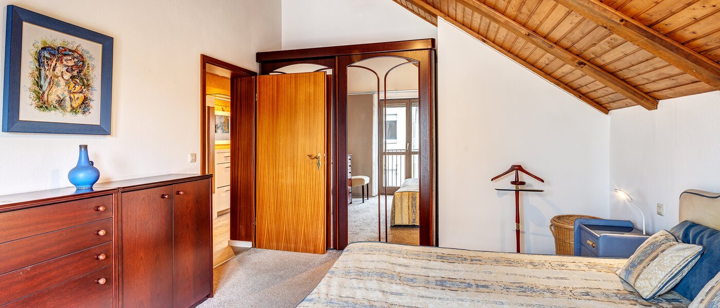 Dachgeschosswohnung München Berg am Laim 03 Schlafzimmer 8602