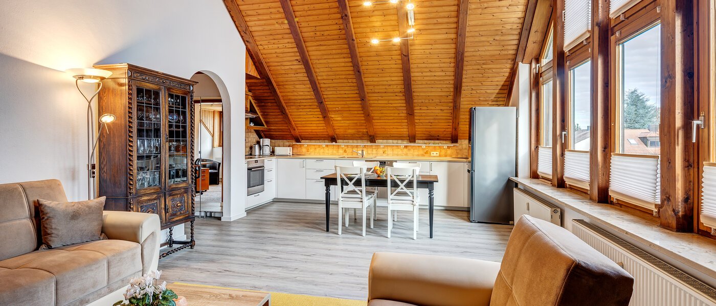 Dachgeschosswohnung München Berg am Laim 04 Wohnbereich 8602