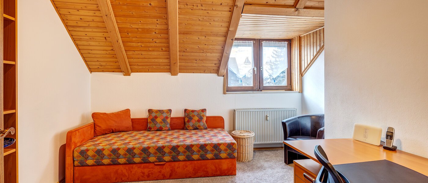 Dachgeschosswohnung München Berg am Laim 01 Arbeits-/Gästezimmer 8602