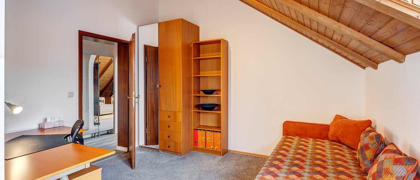 Dachgeschosswohnung München Berg am Laim 02 Arbeits-/Gästezimmer 8602