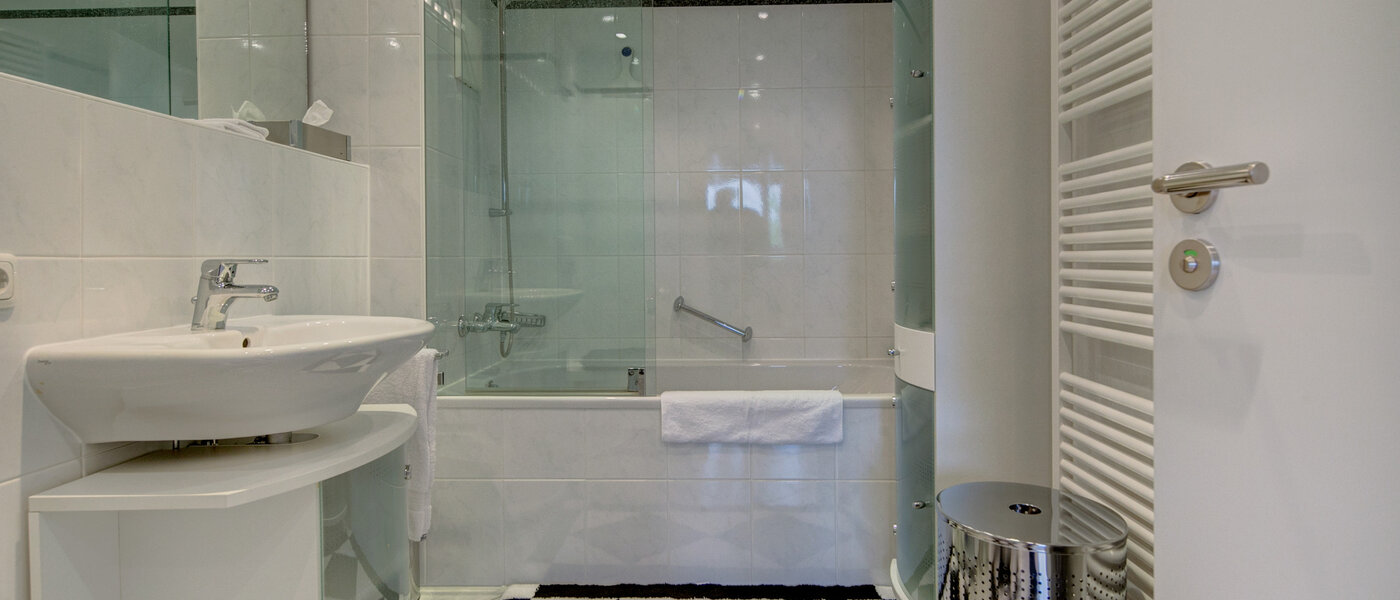 Galeriewohnung München Moosach 01 Badezimmer 8607