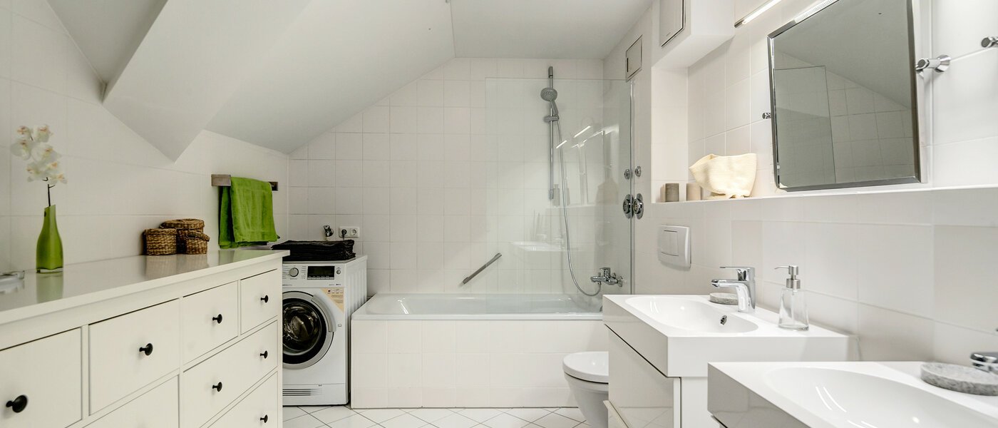 Wohnung München Maxvorstadt - Museumsviertel 01 Badezimmer 862