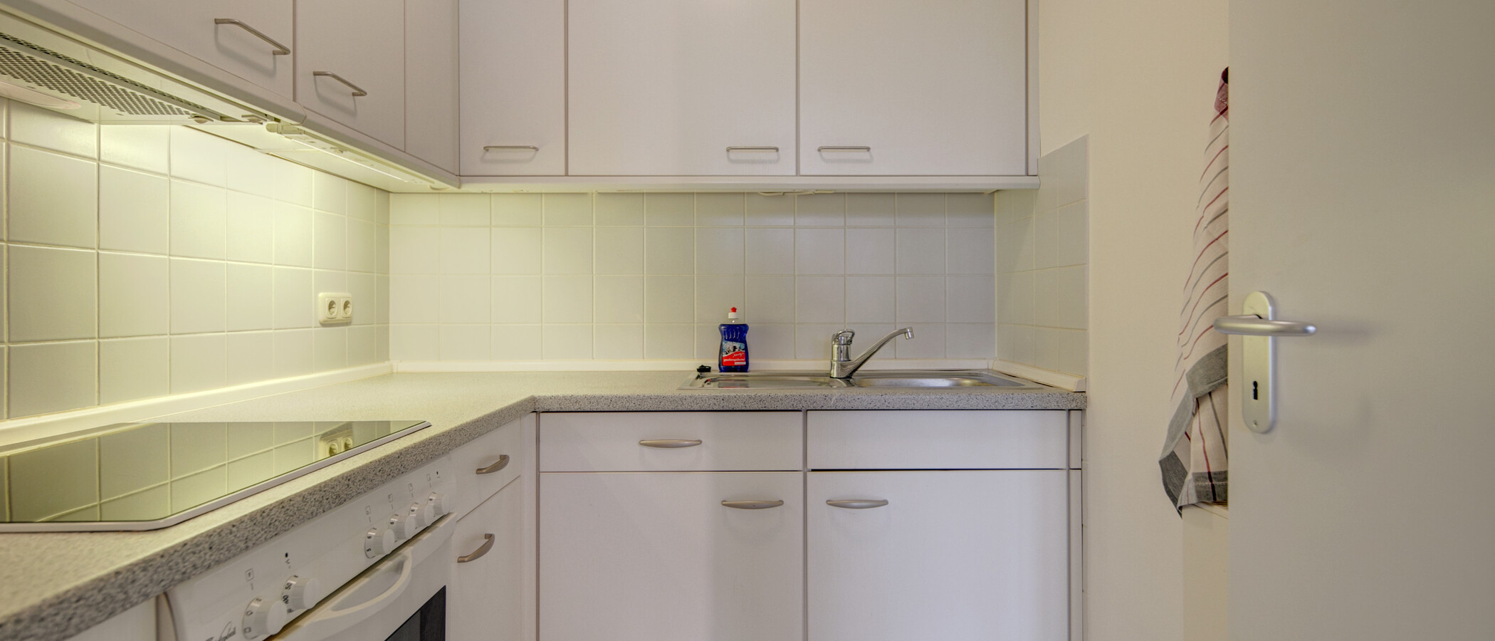 Dachgeschosswohnung München Moosach 02 Küche 8631