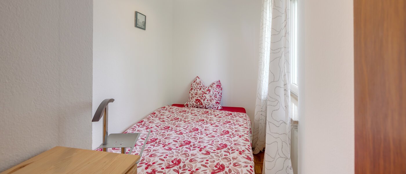 Wohnung München Am Hart 01 Schlafzimmer 8704