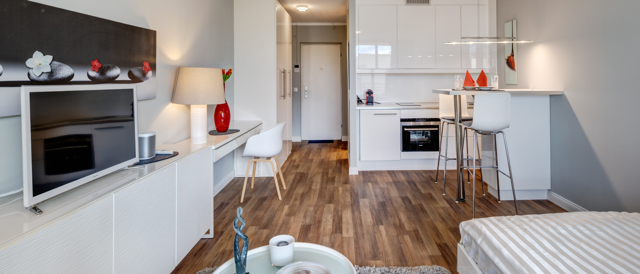 Wohnung München Schwabing-Nord (zw. Leopoldstraße & Englischen Garten) 01 Wohnbereich 8728