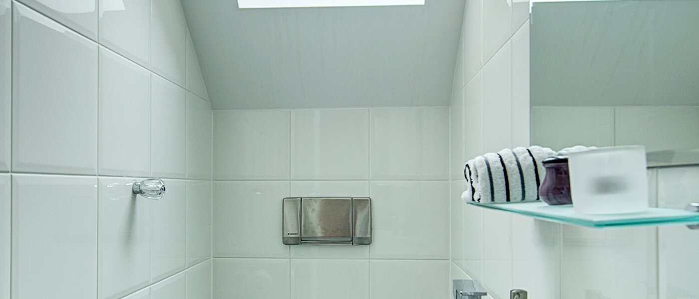 Maisonettewohnung München Neuhausen 01 Gäste-WC 8765