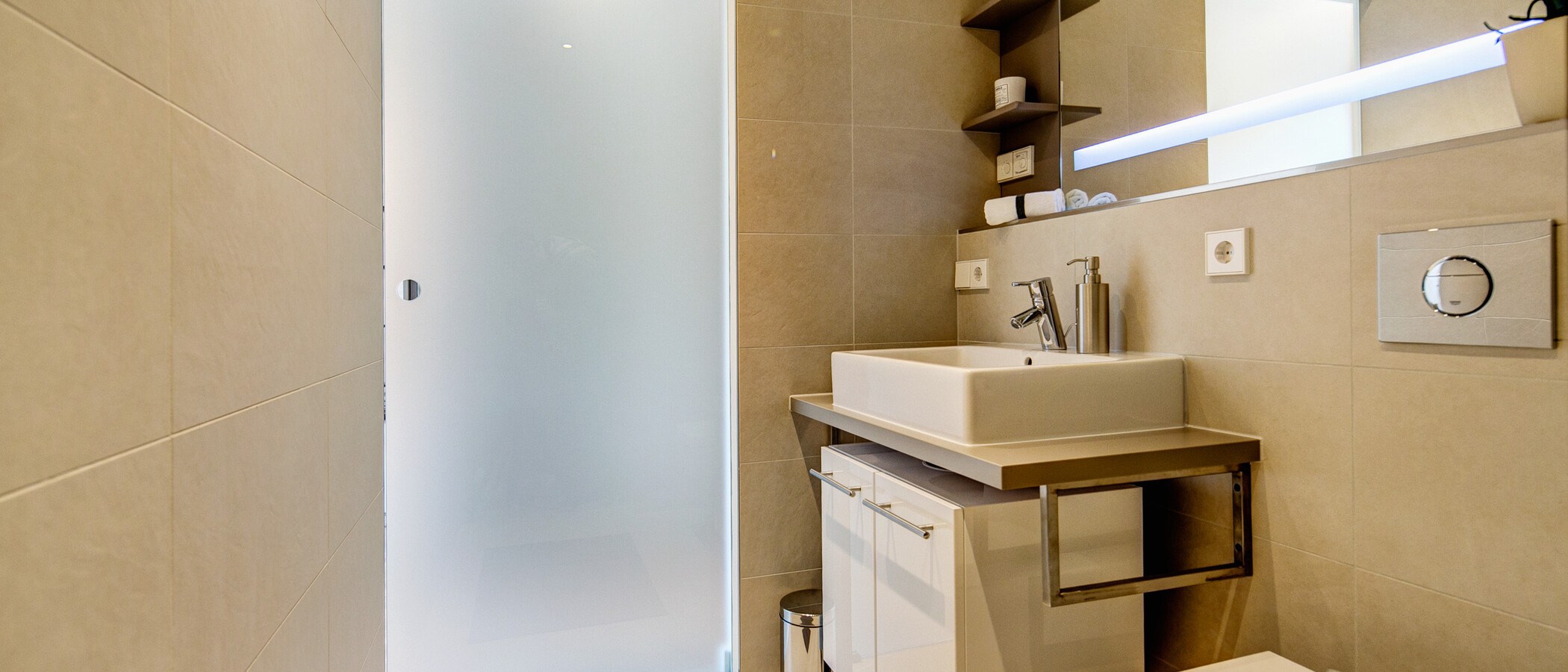 Apartment München Bogenhausen 03 Badezimmer 8773