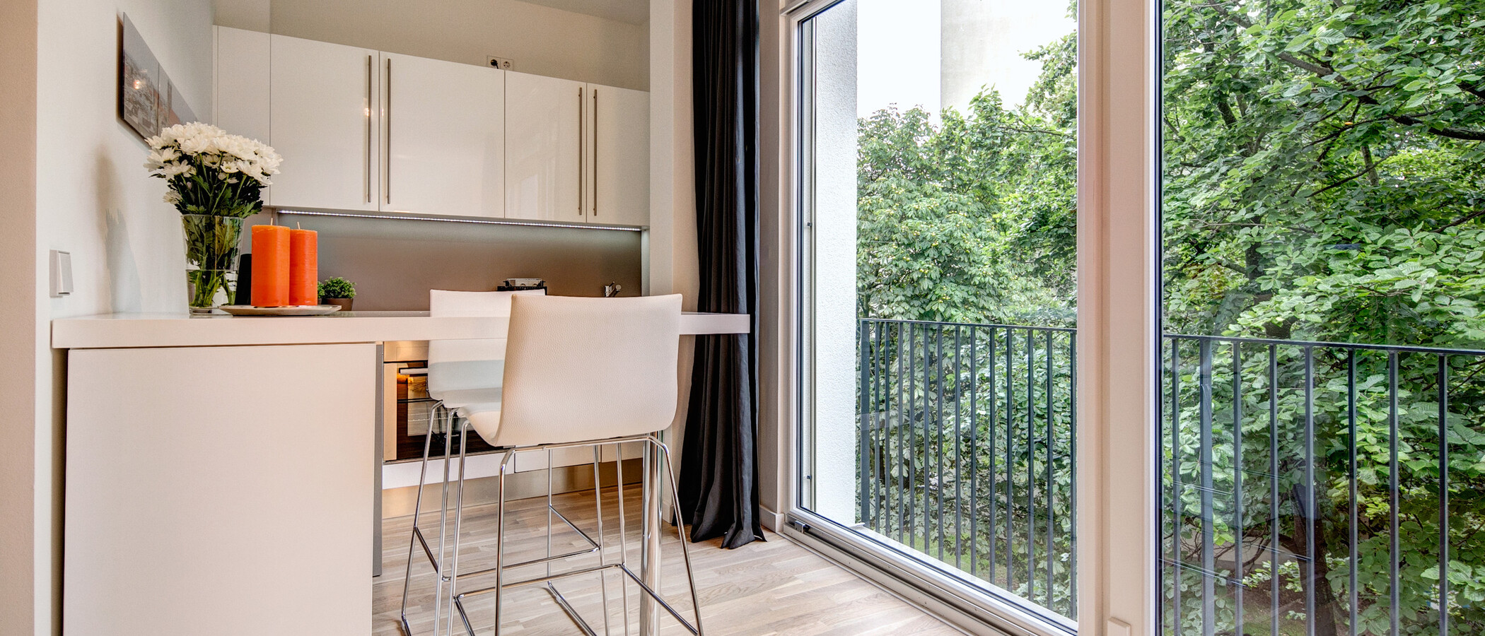 Apartment München Bogenhausen 01 Wohnbereich 8773