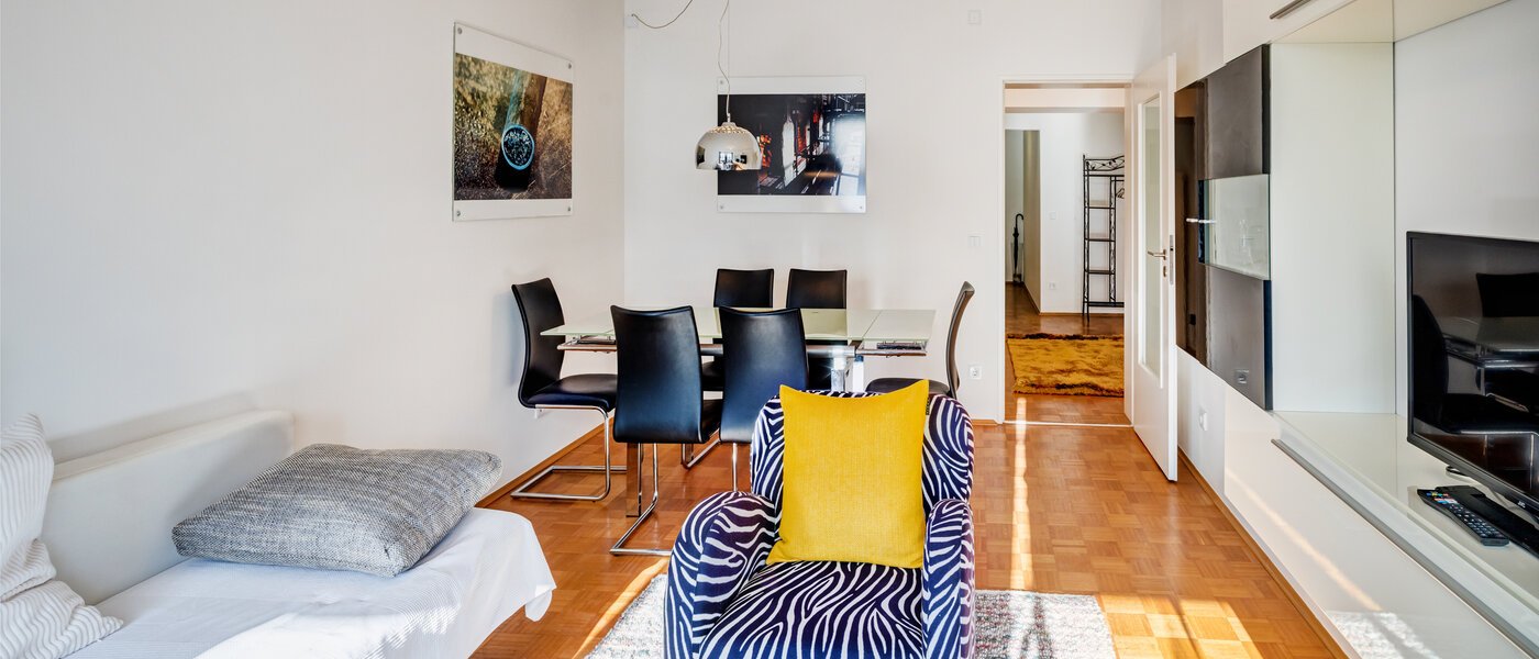 Wohnung München Maxvorstadt 03 Wohnzimmer 8779