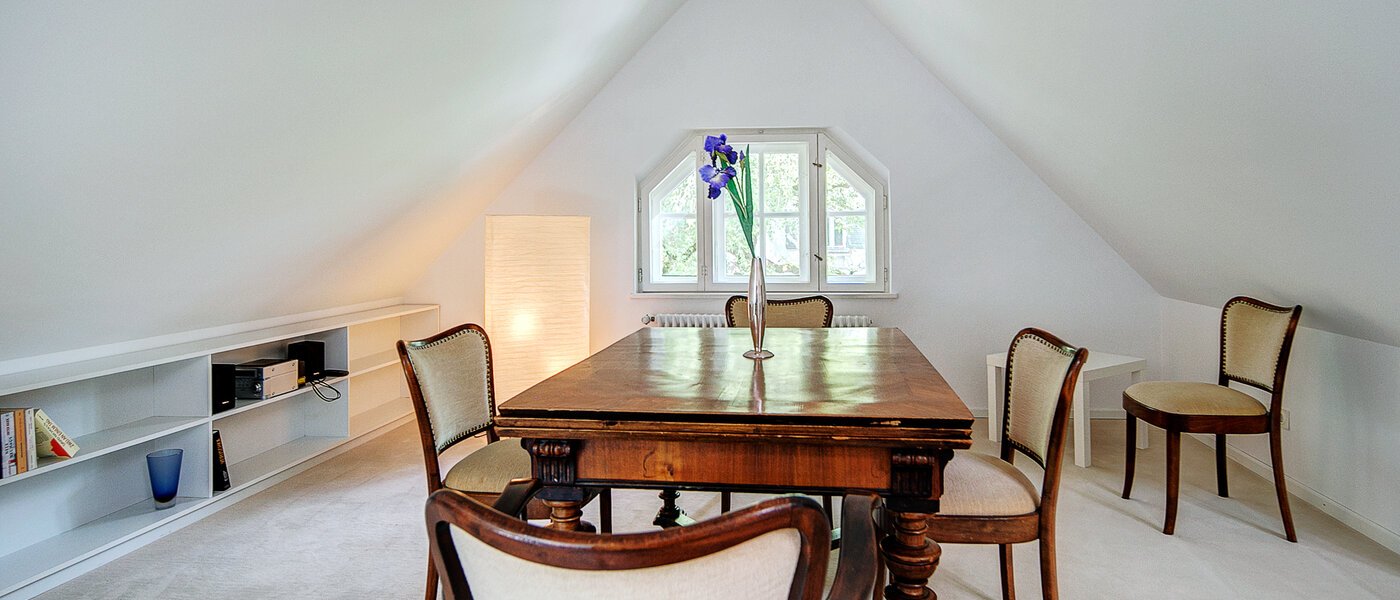 Dachgeschosswohnung München Solln 01 Essen 8785