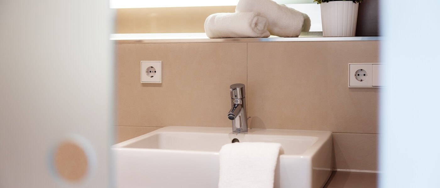 Wohnung München Bogenhausen 03 Badezimmer 8795