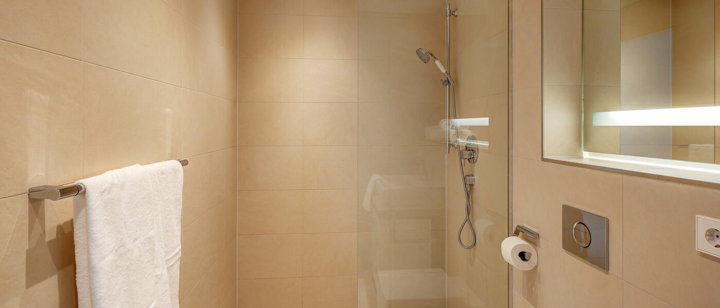 Wohnung München Bogenhausen 04 Badezimmer 8795