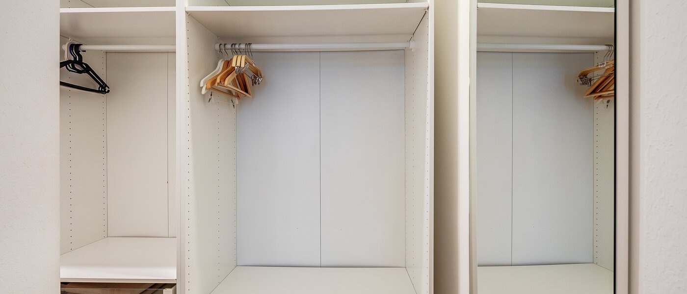 Wohnung München Schwabing 02 Ankleide 8837