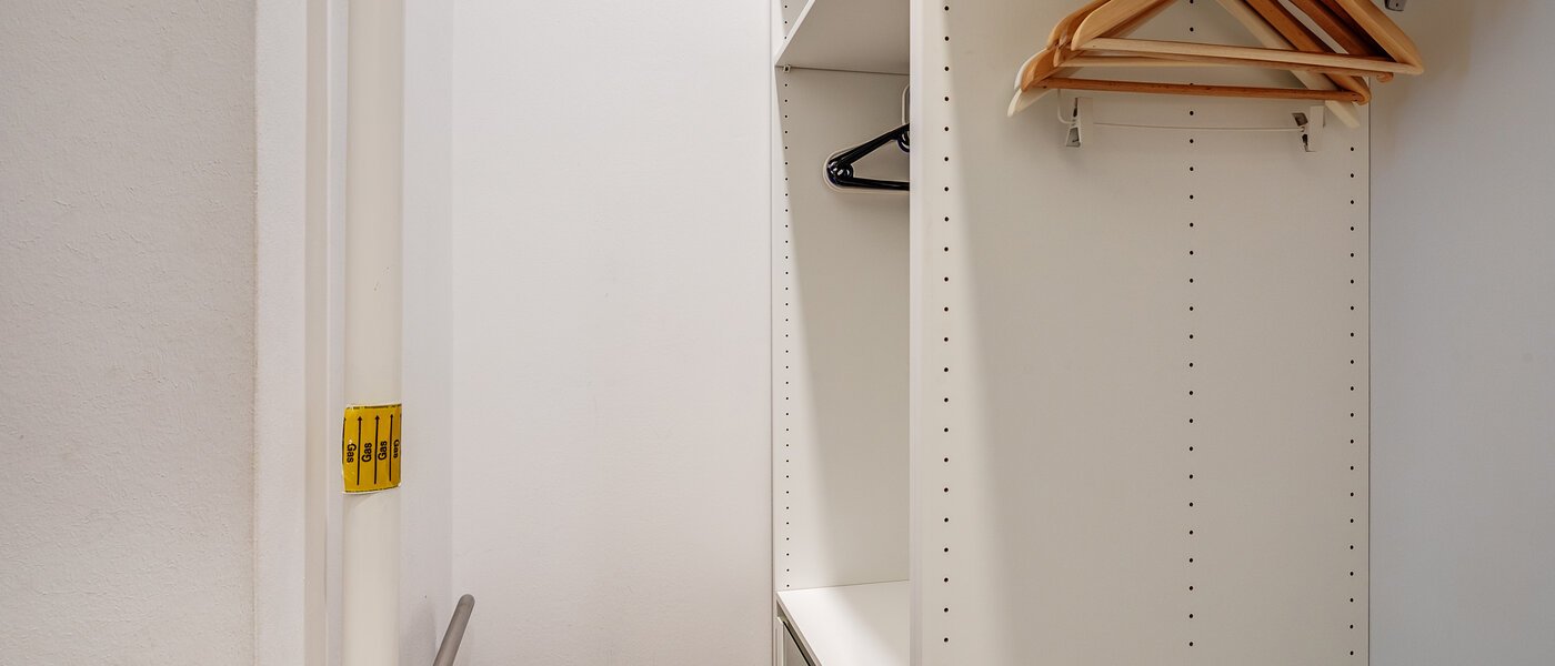Wohnung München Schwabing 03 Ankleide 8837