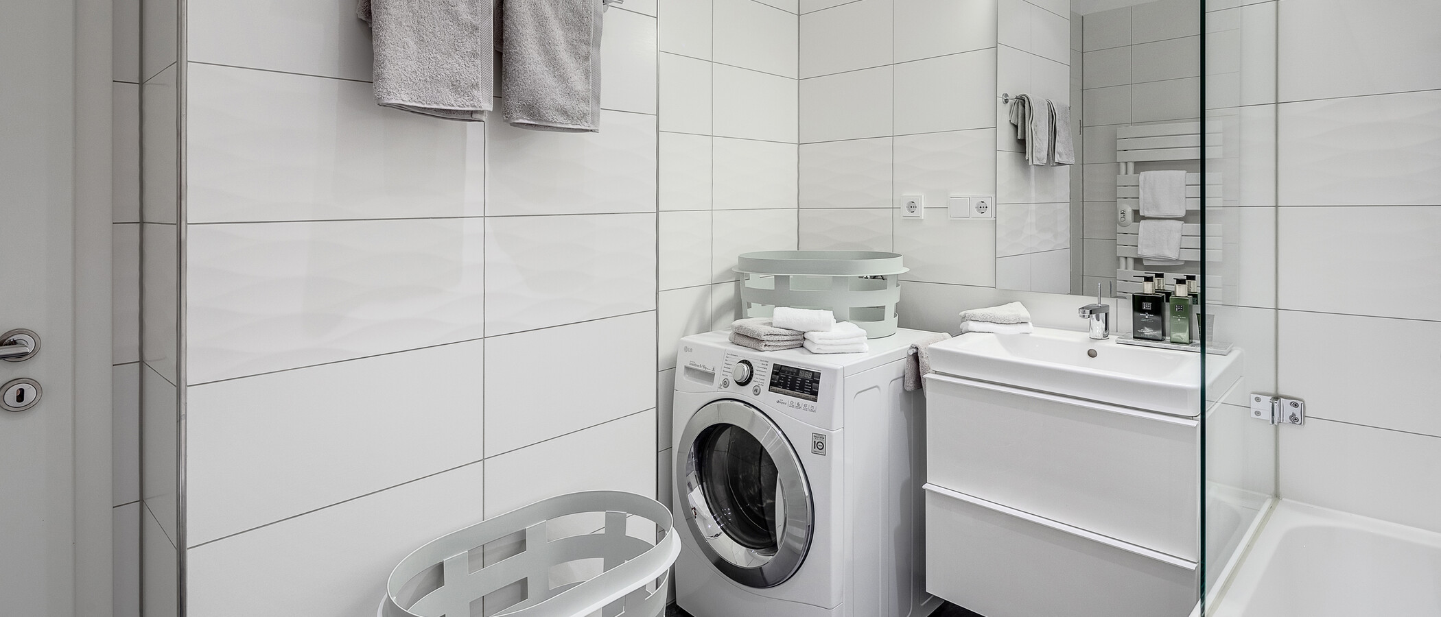 Wohnung München Schwabing-West (rund um den Hohenzollernplatz) 03 Badezimmer 8850