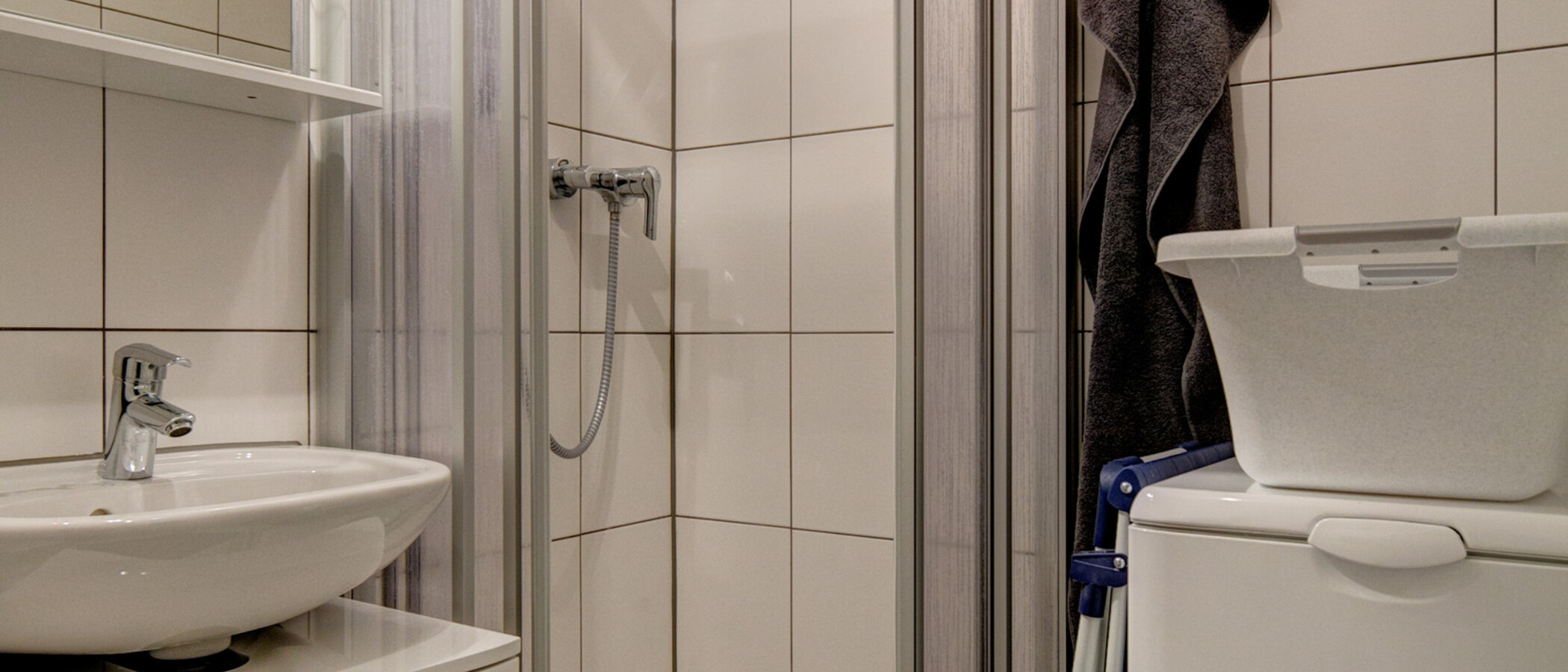 Apartment München Oberföhring 02 Badezimmer 8865