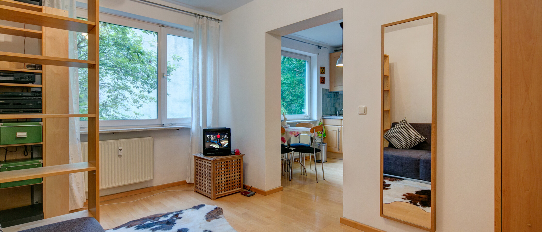 Apartment München Schwabing-Nord (zw. Leopoldstraße & Englischen Garten) 02 Wohnen 8870