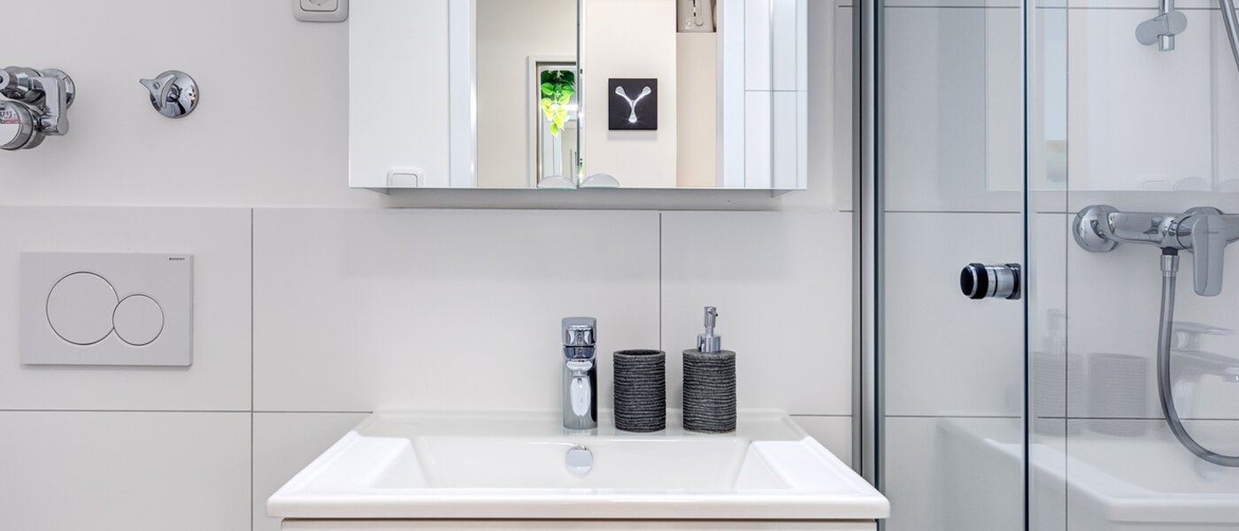 Apartment München Maxvorstadt - Universitätsviertel 01 Badezimmer 8924