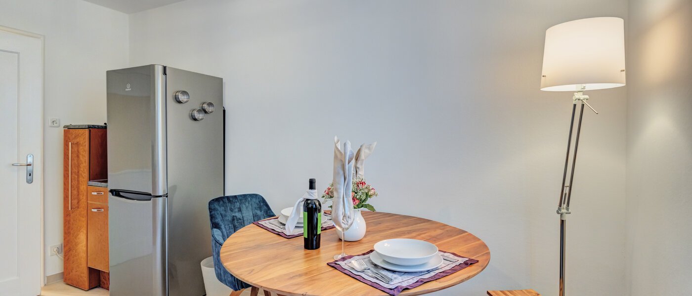 Wohnung München Maxvorstadt - Rund um den Josephplatz 04 Küche 8953