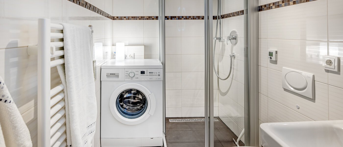 Wohnung München Maxvorstadt - Rund um den Josephplatz 01 Badezimmer 8953