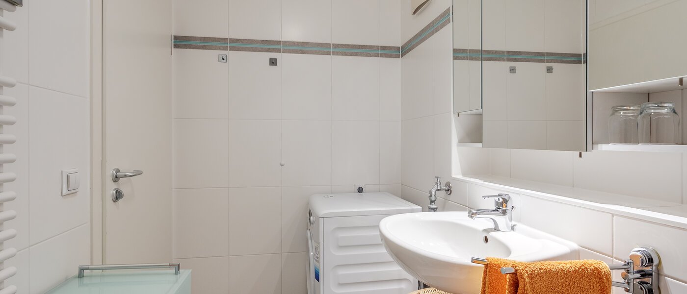 Wohnung München Neuhausen 03 Badezimmer 8994