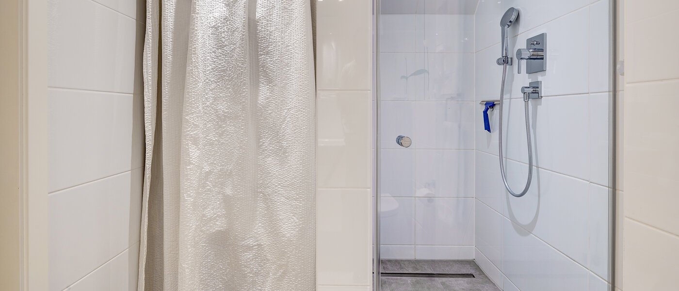 Dachterrassenwohnung München Altstadt 03 Badezimmer 9009