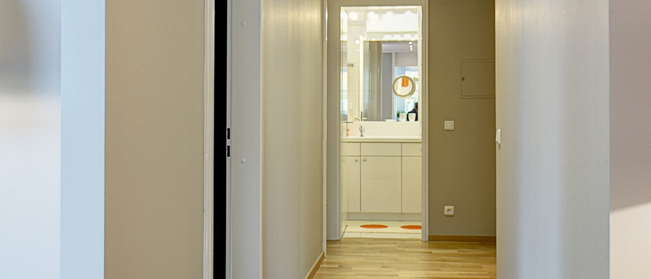 Dachterrassenwohnung München Arabellapark 06 Flur/Gang 9024