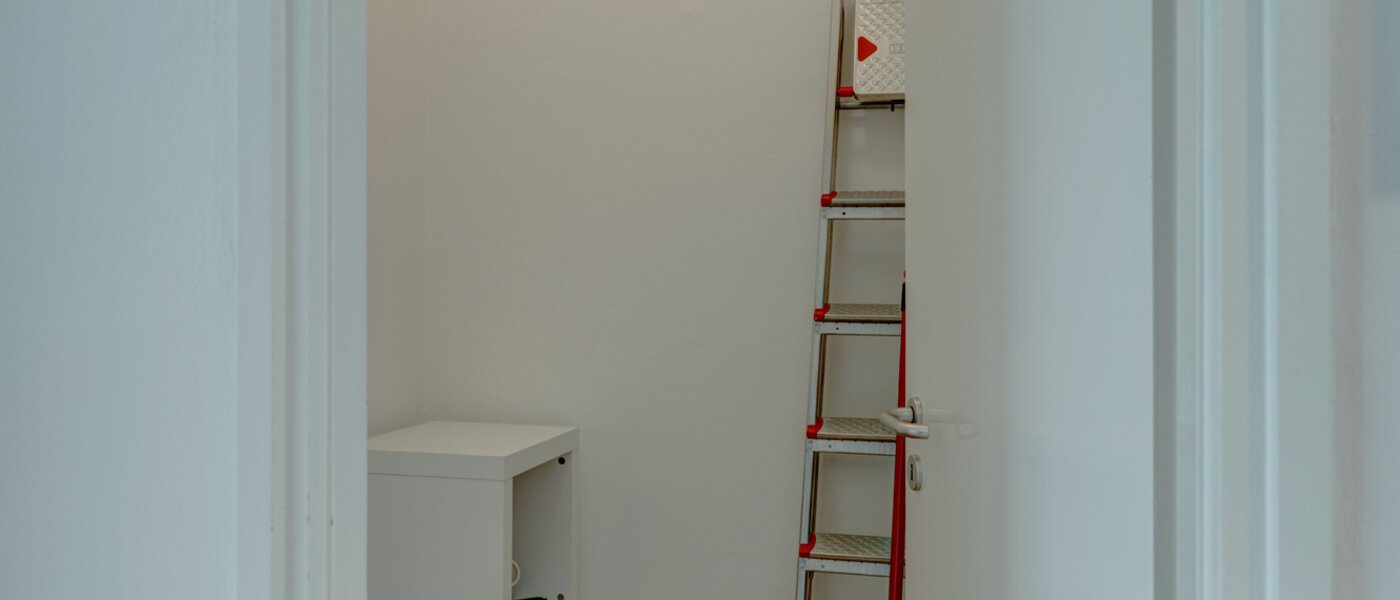 Wohnung München Parkstadt Bogenhausen 01 Abstellraum 9045