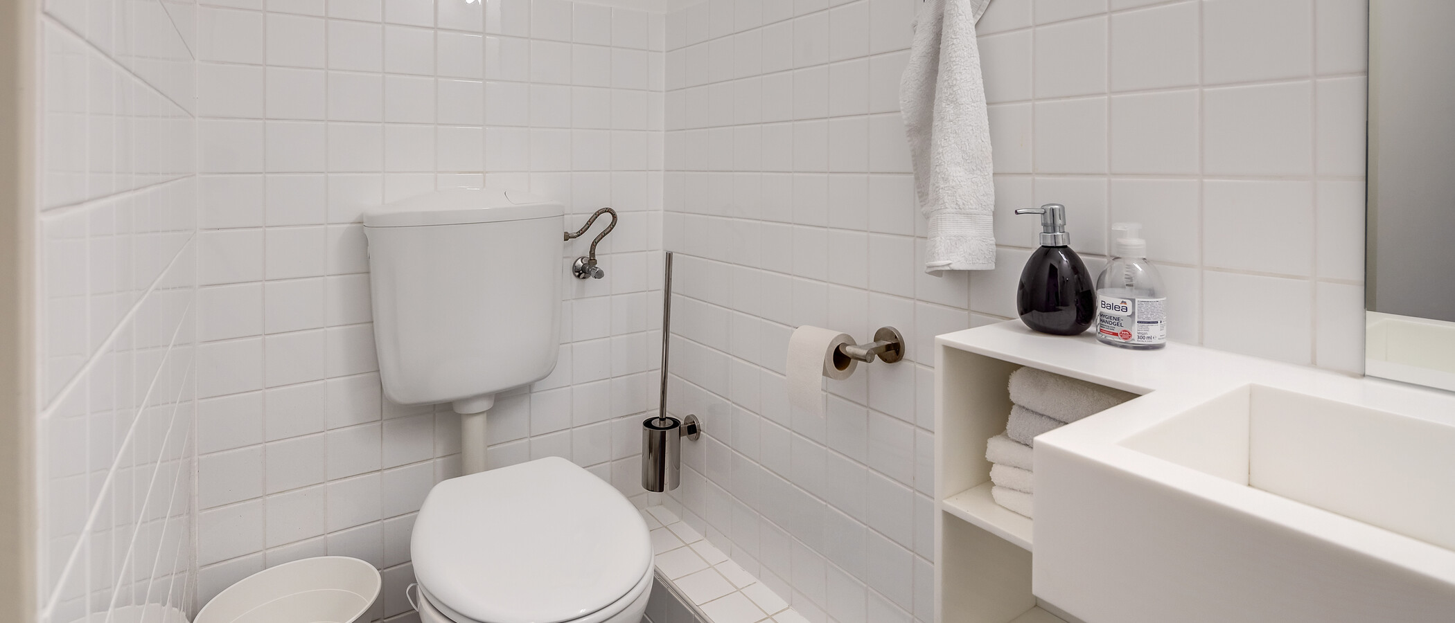 Wohnung München Nymphenburg-Gern 02 Gäste-WC 9046