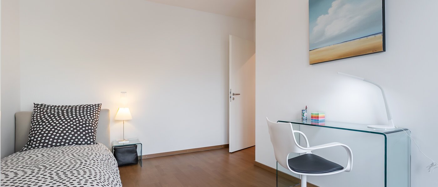 Wohnung München Neuhausen 02 2. Schlafzimmer	 9058