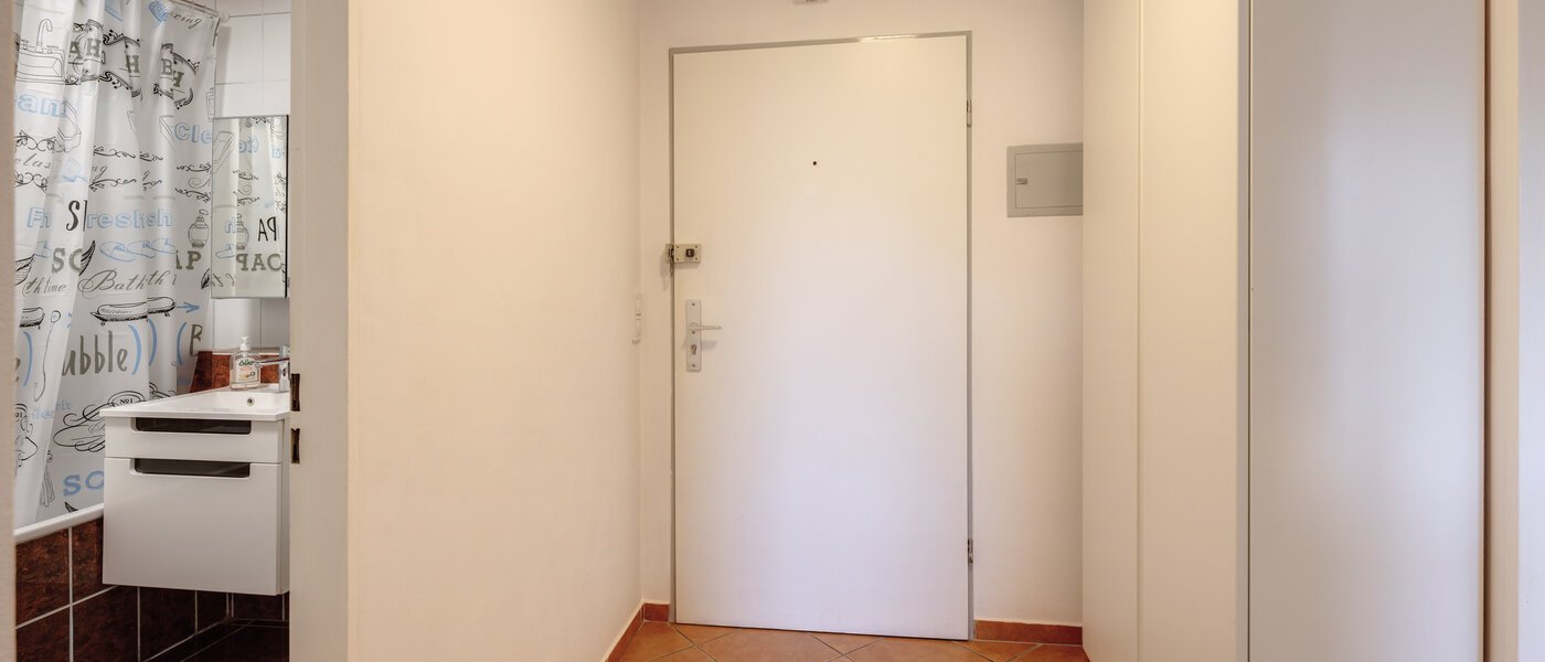 Dachgeschosswohnung München Trudering 02 Flur/Gang 9072