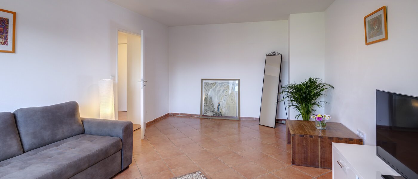 Dachgeschosswohnung München Trudering 03 Wohnzimmer 9072