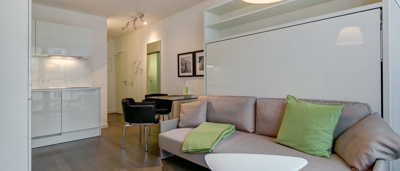 Apartment München Schwabing-Nord (zw. Leopoldstraße & Englischen Garten) 01 Wohnen 9075