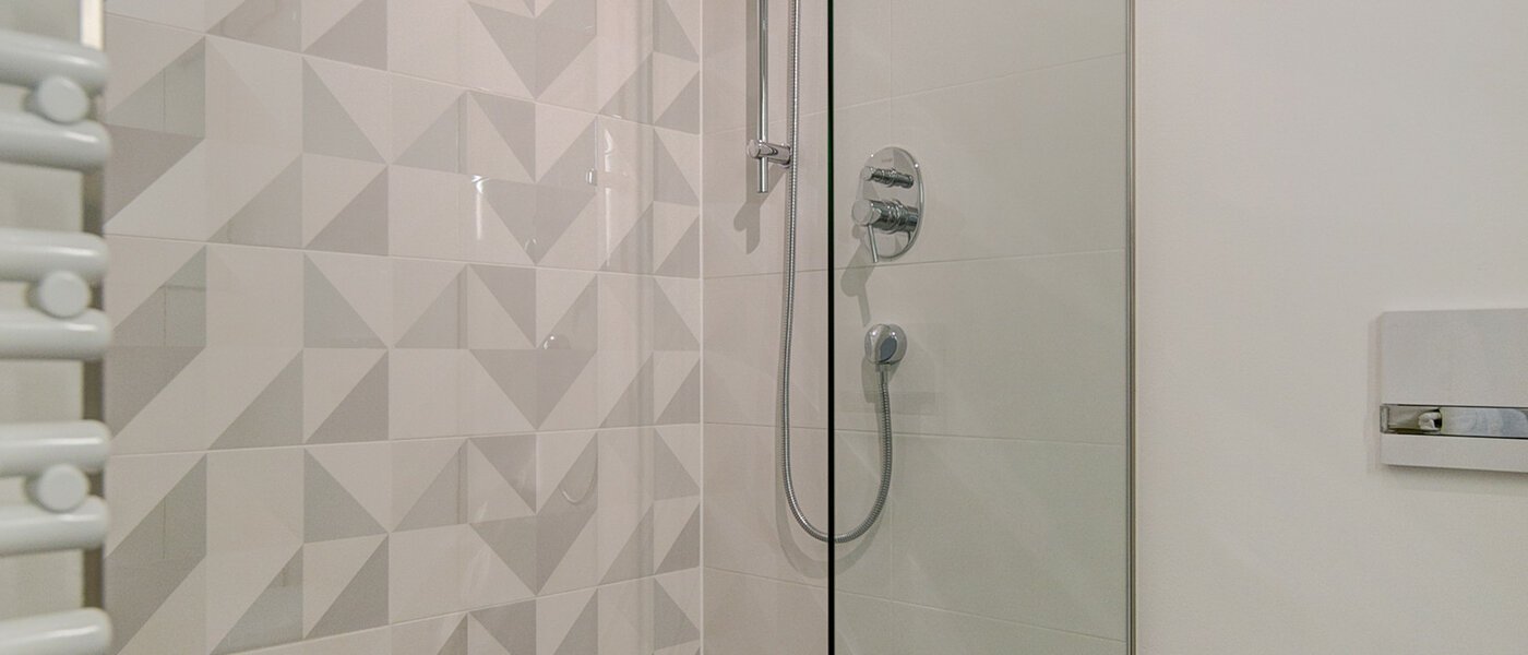 Apartment München Schwabing-Nord (zw. Leopoldstraße & Englischen Garten) 02 Badezimmer 9075